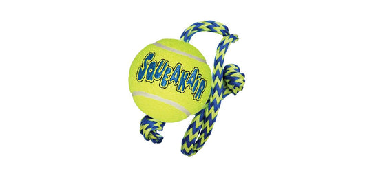  KONG Air Squeaker Tennis Ball With Rope Medium