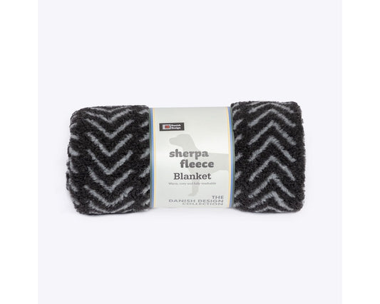  Danish Design Fleece Charcoal Arrows Blanket