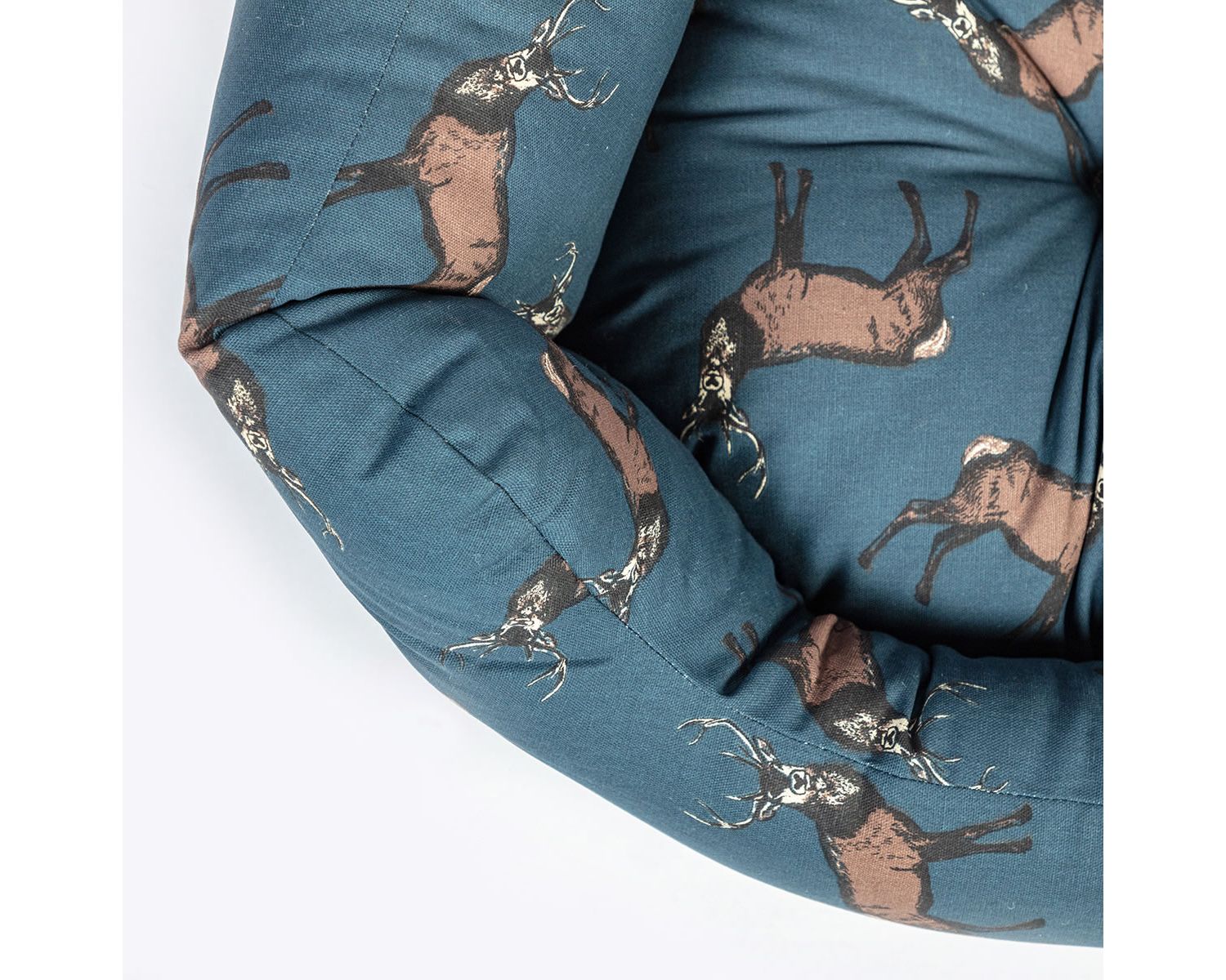  Danish Design Woodland Blue Stag Deluxe Slumber Dog Bed